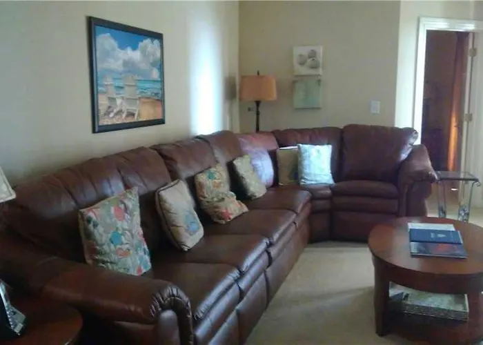 Luxury hotel only: Royale Palms Condominiums