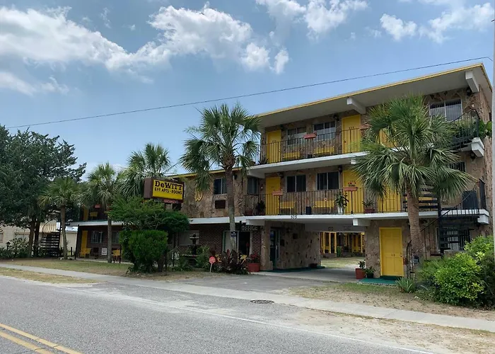 Dewitt Rooms & Cottages